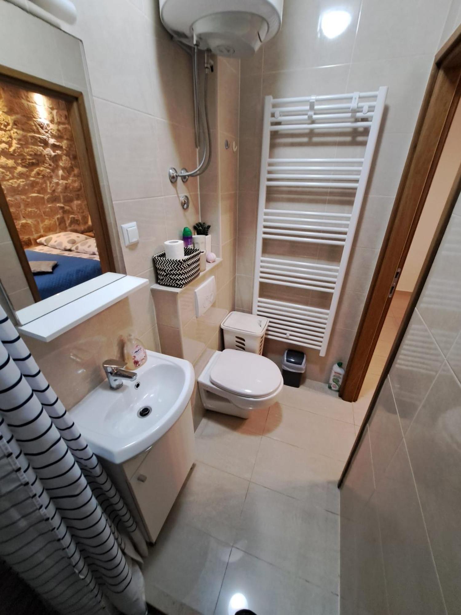 Studio Apartment Legcevic คาชเตลา ภายนอก รูปภาพ