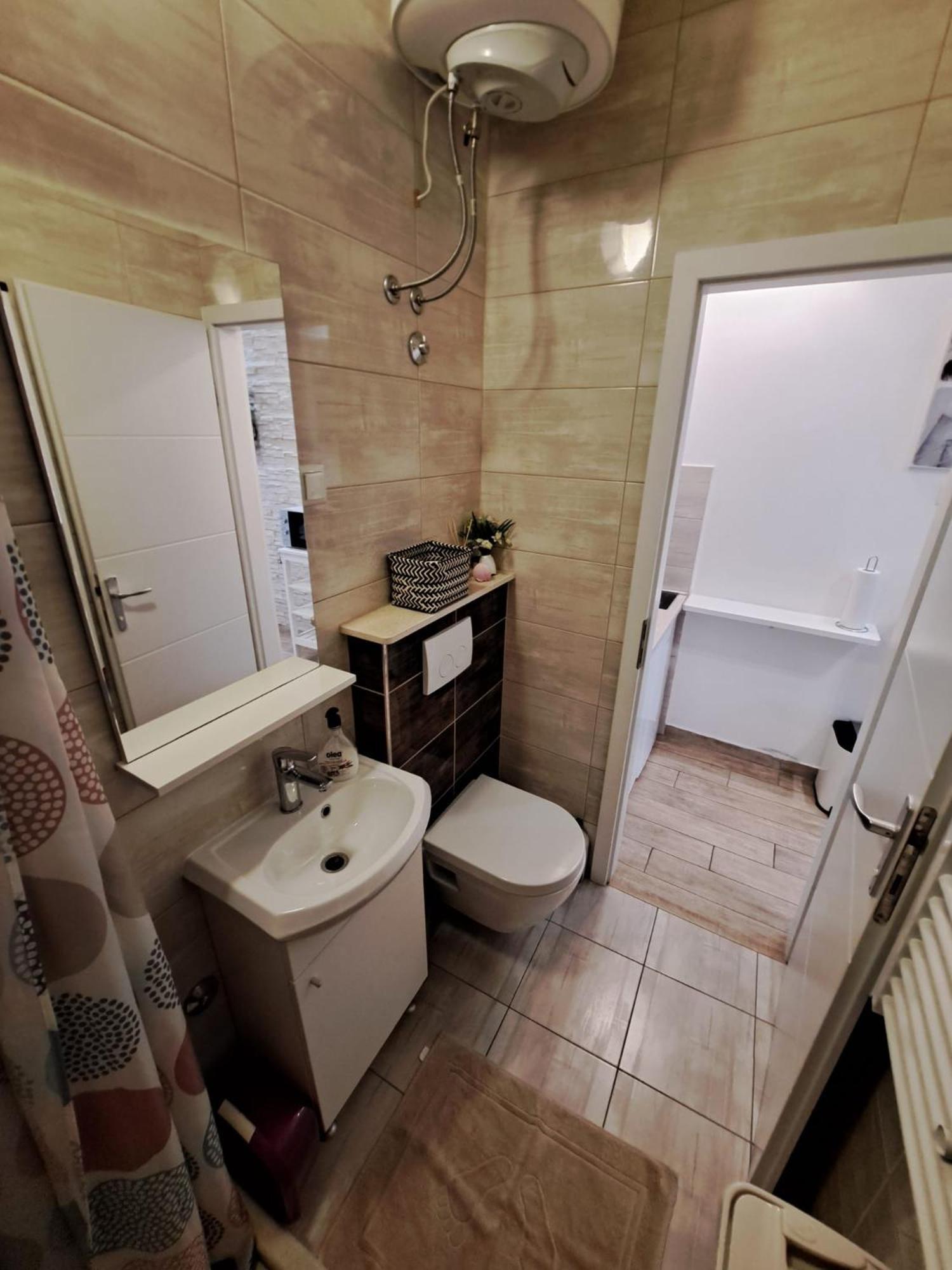 Studio Apartment Legcevic คาชเตลา ภายนอก รูปภาพ