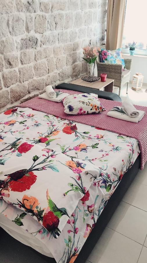 Studio Apartment Legcevic คาชเตลา ภายนอก รูปภาพ